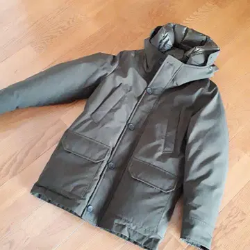 [ 새상품급 ] 유니클로 울트라 웜 하이브리드 다운 코트 S 다운 자켓