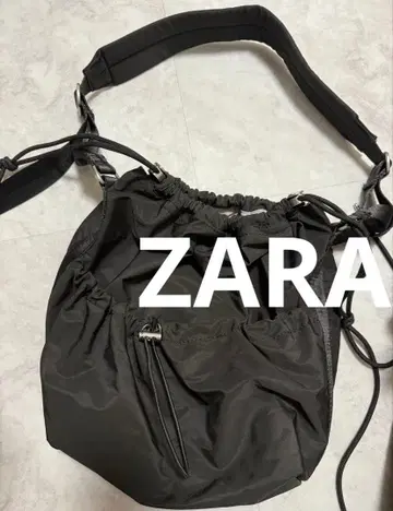 ZARA 복조리 숄더 블랙 나일론