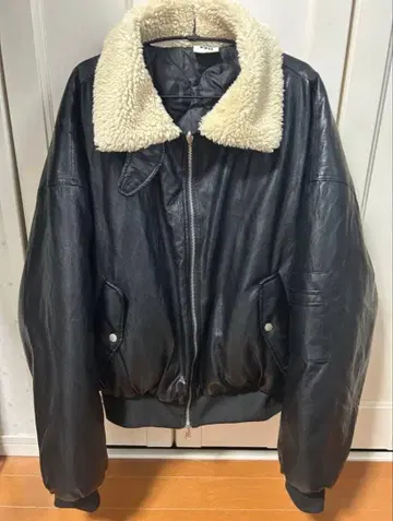 Chikashitsu + 가죽 봄버 자켓 블랙