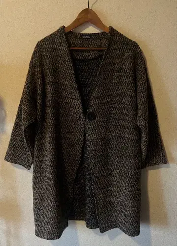 트위드 롱 코트 블랙과 베이지