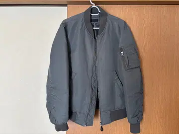 UNIQLO 유니클로 MA-1 자켓 M 사이즈