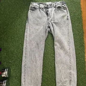 DENIM & MILITARY 그레이 스트레이트 데님