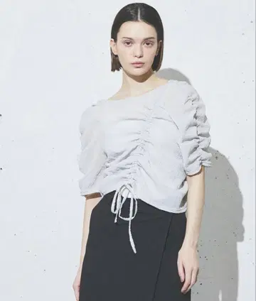 CONVERSE TOKYO 2WAYSHIRRINGSHEERBLOUSE