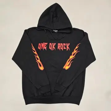 ONE OK ROCK 유럽 투어 2018 후드티