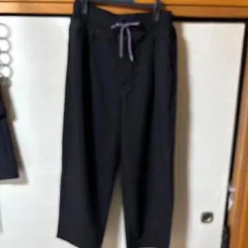 블랙 와이드 팬츠 밴딩 끈 포함