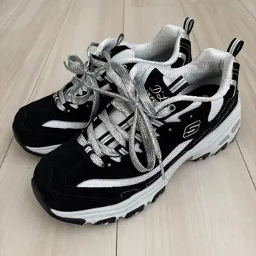 Skechers 블랙/화이트 스니커즈
