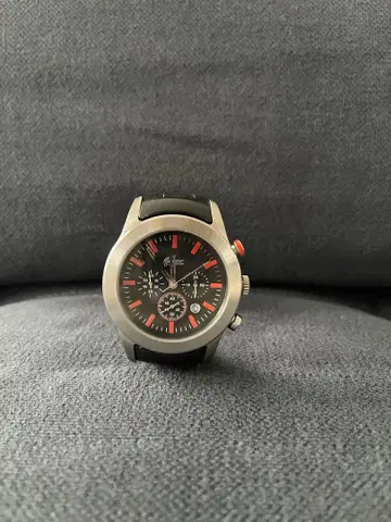 LACOSTE 크로노그래프 시계 블랙/레드