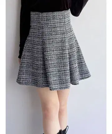 미사용 새상품: MERCURYDUO 컷 트위드 미니 치마바지