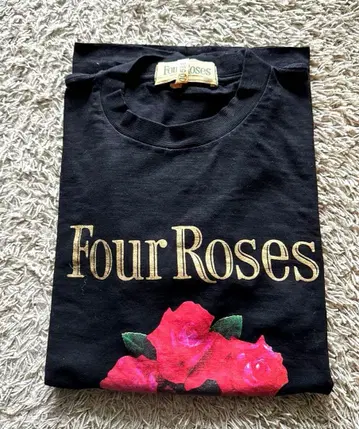 [ 빈티지 ] Four Roses 포어 로즈 T셔츠 장미 패턴