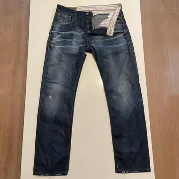 리플레이 데미지 가공 다크 블루 스트레이트 청바지