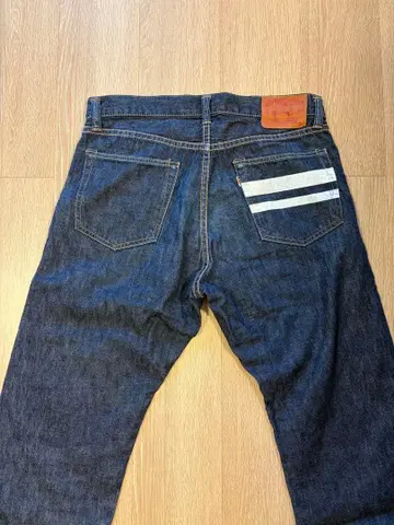 모모타로 청바지