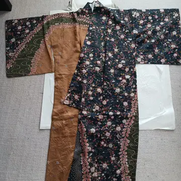 코몬 기모노 네이비 꽃무늬 자수 기모노 일본