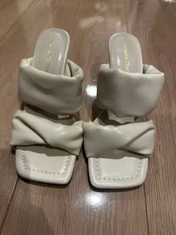 오리엔탈 트래픽 더블 벨트 패디드 뮬 샌들 M 사이즈