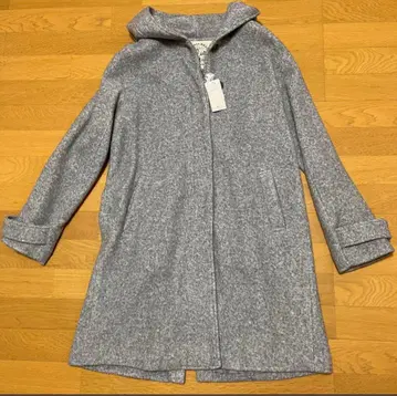 사만다 모스모스 블루 그레이 후드 부착 코트