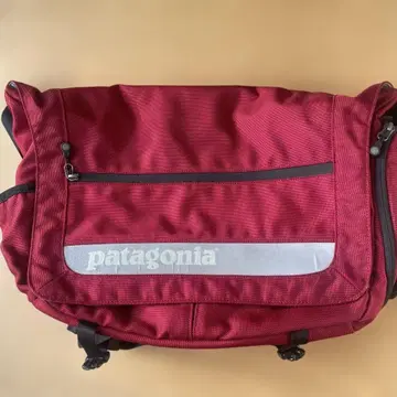 파타고니아 메신저 백 빨간색 파타고니아 백