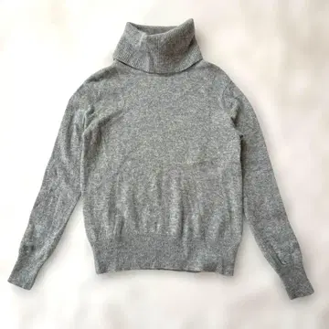 유니클로 캐시미어 100% 그레이 터틀넥 니트 스웨터 M 사이즈