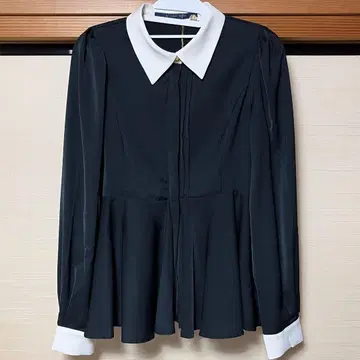 어나더 안젤라스 엠블럼 단추 페플럼 셔츠 핀트