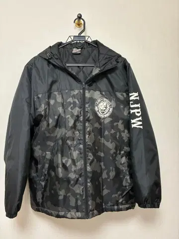 신일본 프로레슬링 충전솜 점퍼 3L