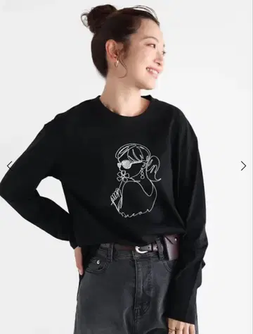 Vin 레이디 모티브 자수 긴팔 T셔츠