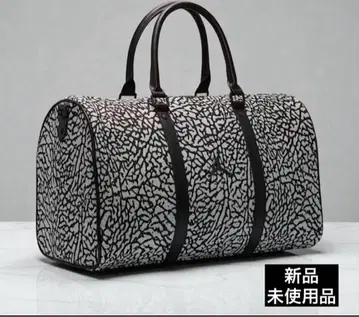 미사용 새상품 보스턴 백 블랙 화이트 무늬