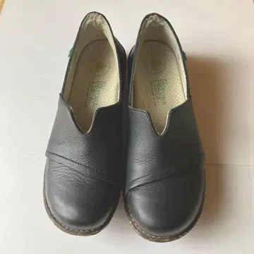 엘 나투랄리스타 슬립온 블랙 [ 사이즈 37 ]