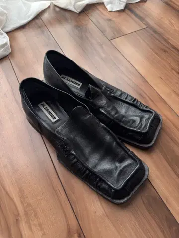 질 샌더 블랙 가죽 로퍼