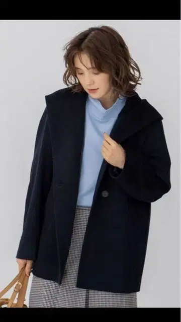 23구 울 캐시미어 비버 숏코트 후드 부착