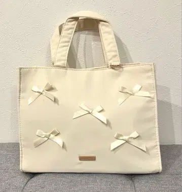 메종 드 플뢰르 리본리본리본 토트백 아이보리