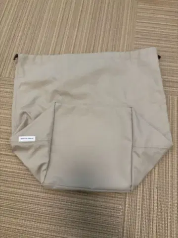 LE CHEVAL DE CLAUDE 이너 백