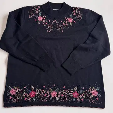 If.avenir/이프아베니르 비즈 자수 스웨터