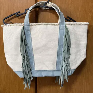 Ayako 백 사이드 프린지 토트백 카키 그레이 M 사이즈
