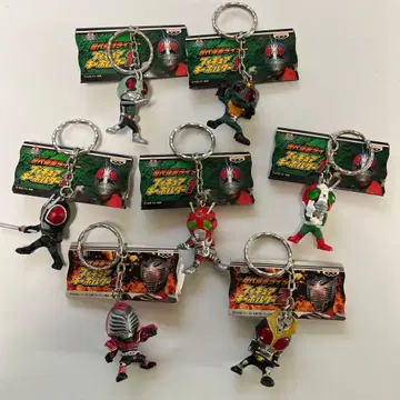 역대 가면라이더 피규어 키링 세트 7개