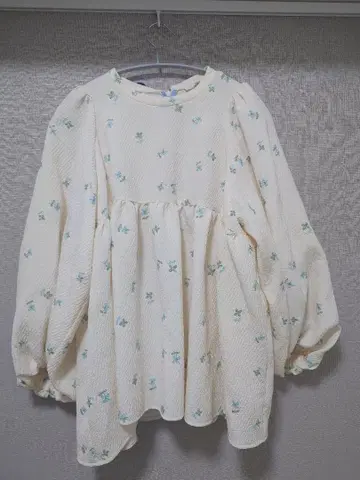 요리 후쿠레 자수 개더 블라우스 [ 2025AW ] 사이즈 38