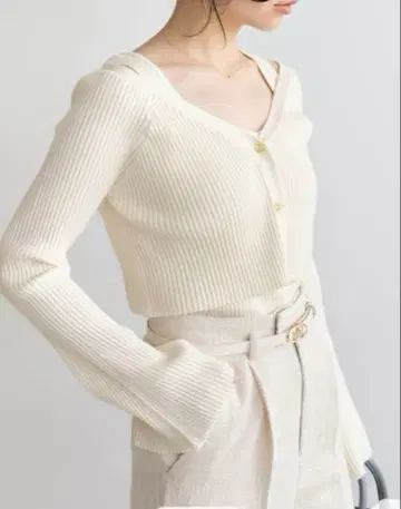 [ 새상품 ] RANDA 크롭 니트 앙상블