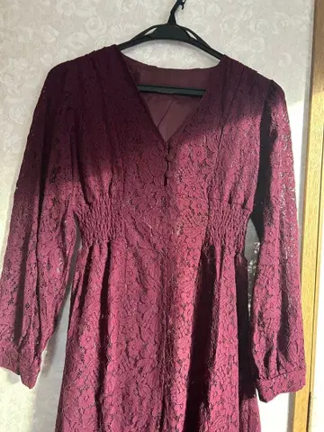 버건디 레이스 긴팔 원피스 플레어 파티 드레스