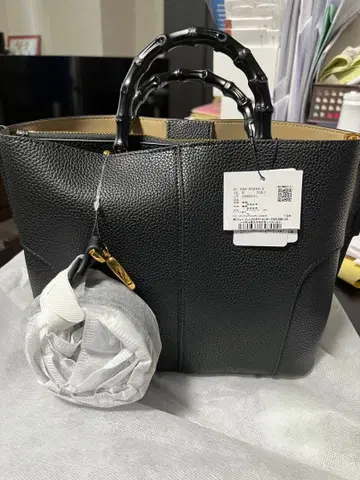 E'POR 블랙 핸드백 사이즈 F