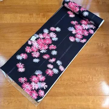 여성 유카타 옷감 꽃무늬