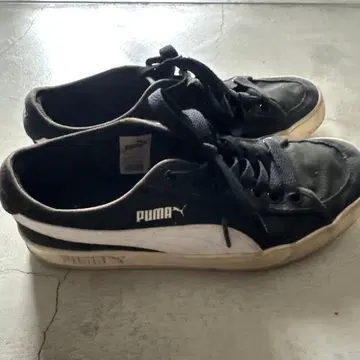 PUMA 블랙/화이트 스니커즈