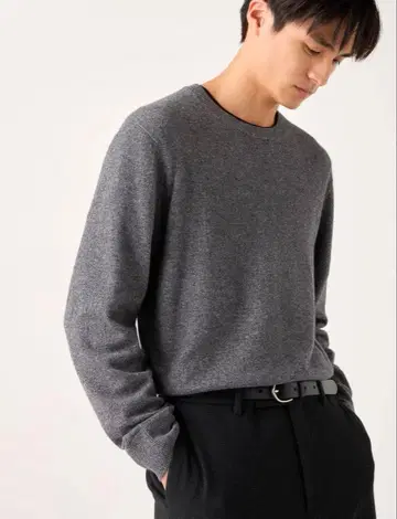 유니클로 캐시미어 크루넥 스웨터