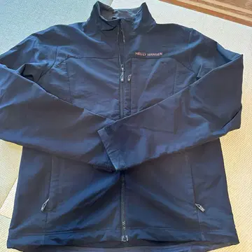 HELLY HANSEN 블랙 점퍼 L