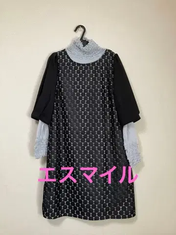 도트 레이스 무릎 기장 원피스