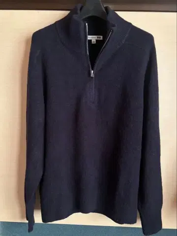 JW Anderson UNIQLO 네이비 하프 지퍼 니트 스웨터