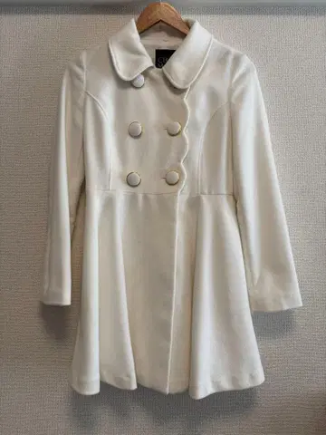 세실 맥비 울 화이트 롱 코트