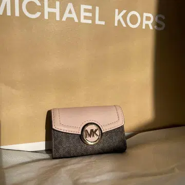 MICHAEL KORS 키케이스 핑크/다크 그레이