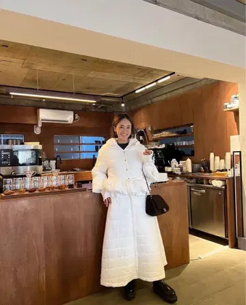 미사용 새상품 로지몬스터 벤치 코트