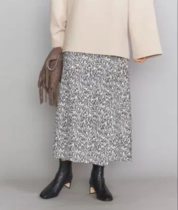 BY 모노톤 프린트 랩스커트