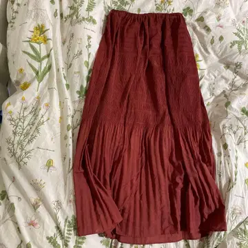 투모로우랜드 플리츠 롱 스커트