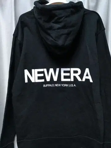 뉴에라 풀오버 후드티 블랙