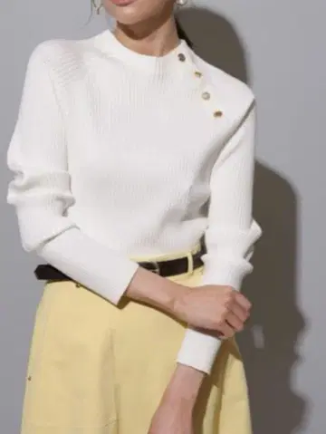 JUSGLITTY 멀티 버튼 리브 니트