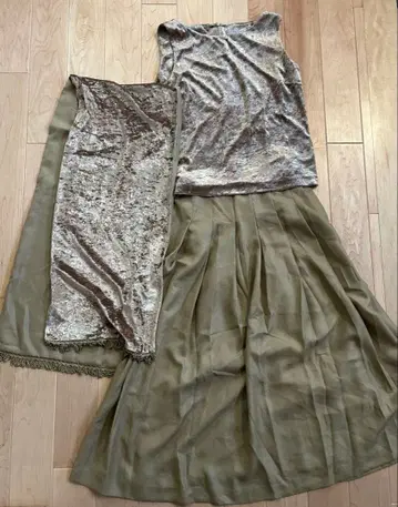 셋업 스커트 슬리브리스 스카프 골드